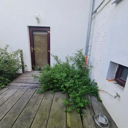 Apartmán Airport Private Apartment, Advance Registration, No Reception, Self Check-in, Calm Environment, Non-smoking Guests Tuchomerice
