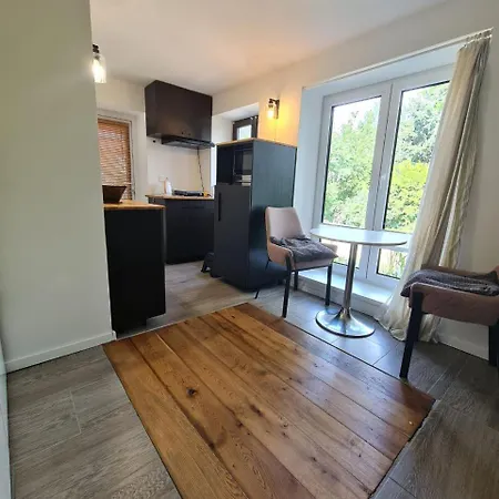Airport Private Apartment, Advance Registration, No Reception, Self Check-in, Calm Environment, Non-smoking Guests Apartmán