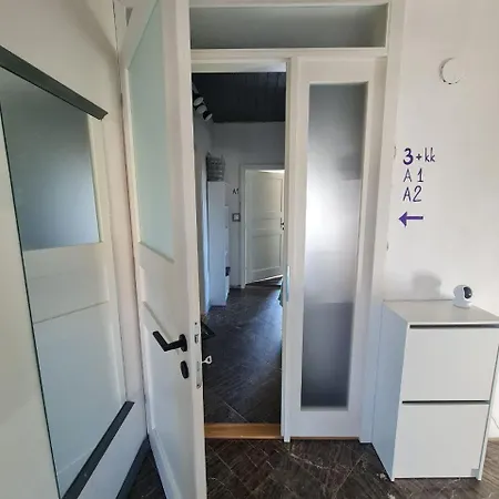 Apartmán Airport Private Apartment, Advance Registration, No Reception, Self Check-in, Calm Environment, Non-smoking Guests *