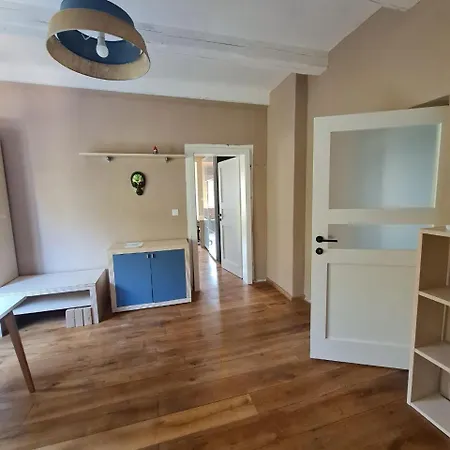 Apartmán Airport Private Apartment, Advance Registration, No Reception, Self Check-in, Calm Environment, Non-smoking Guests