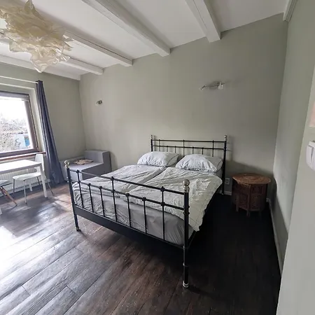 Airport Private Apartment, Advance Registration, No Reception, Self Check-in, Calm Environment, Non-smoking Guests Apartmán *