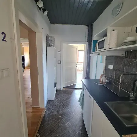 Airport Private Apartment, Advance Registration, No Reception, Self Check-in, Calm Environment, Non-smoking Guests Apartmán