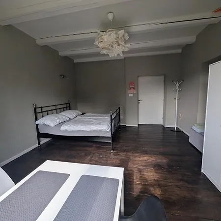 Airport Private Apartment, Advance Registration, No Reception, Self Check-in, Calm Environment, Non-smoking Guests Apartmán