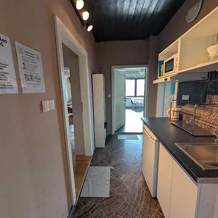 Apartmán Airport Private Apartment, Advance Registration, No Reception, Self Check-in, Calm Environment, Non-smoking Guests *