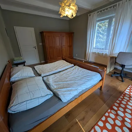 Apartmán Airport Private Apartment, Advance Registration, No Reception, Self Check-in, Calm Environment, Non-smoking Guests Tuchomerice